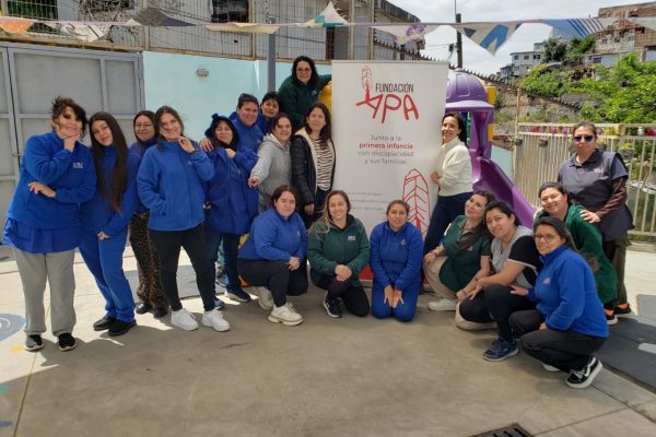Charla de capacitación para jardín infantil Bambi, de Valparaíso.